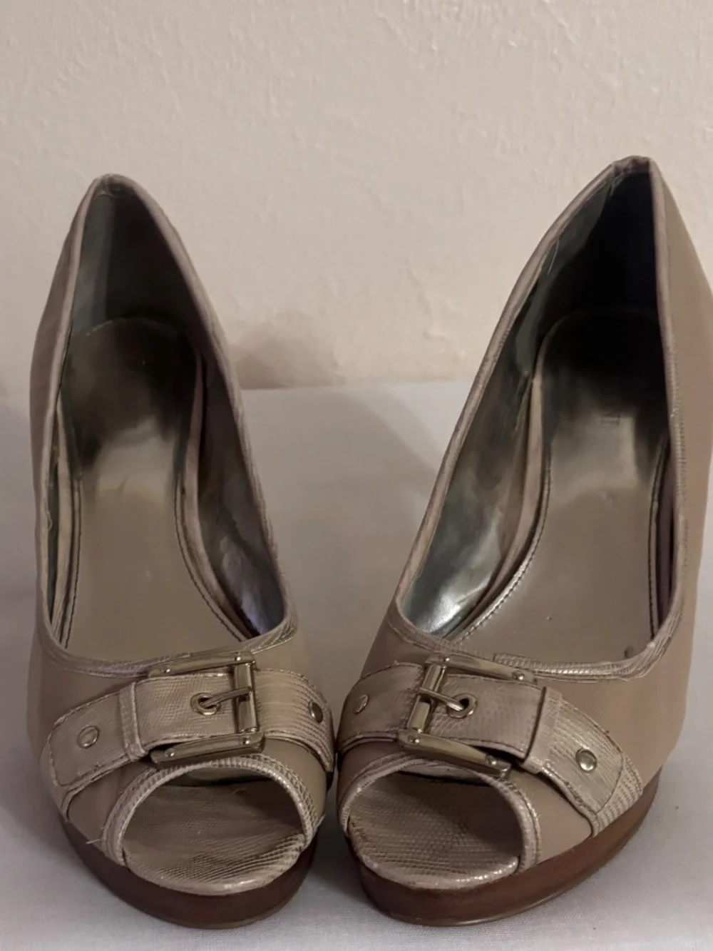 Alfani Pacific Nude Leather Gold-Tone Peep Toe Heel - 9.5